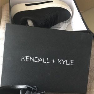 KENDALL + KYLIE