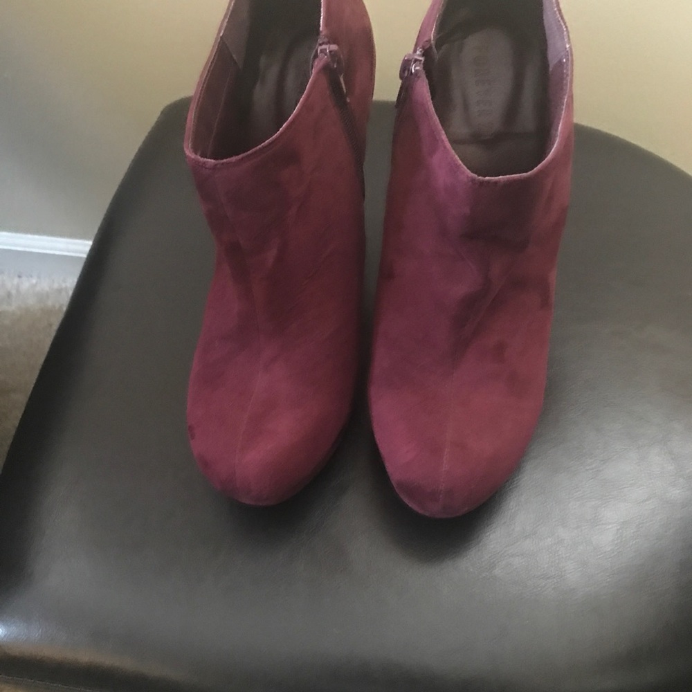 Brand new wedge bootie