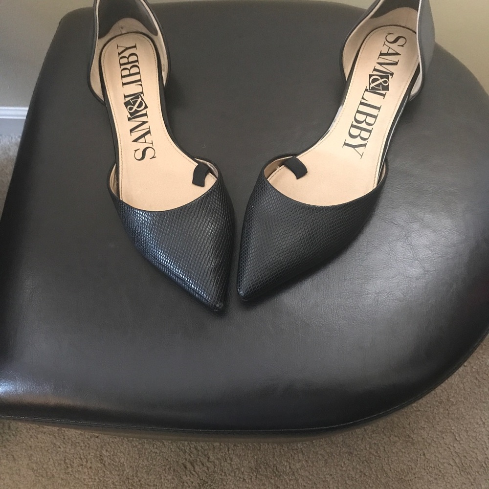Black shoe