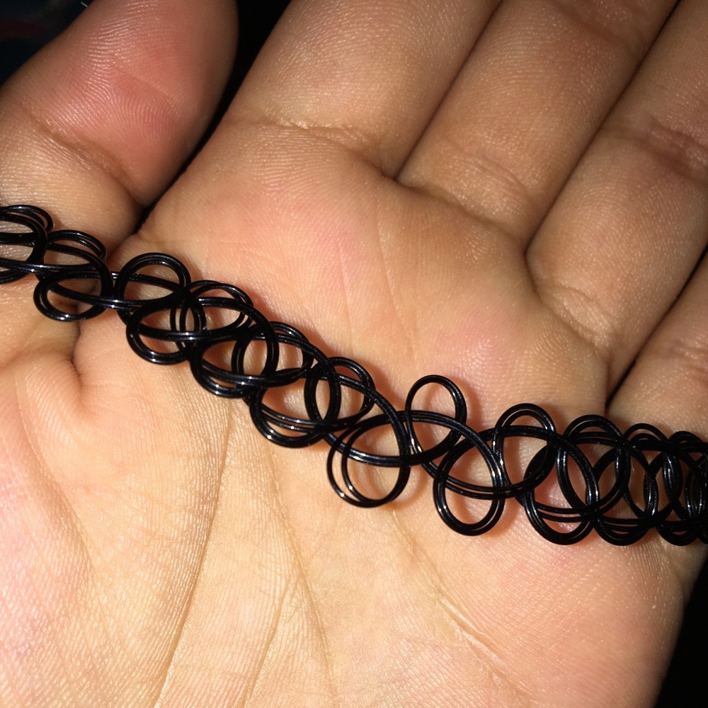Free Black Choker