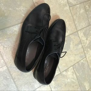 Men's dress shoes