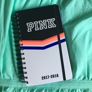 NWT Vs Pink planner