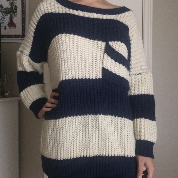 🔷OVERSIZED KNIT SWEATER🔶 - Picture 3 of 3