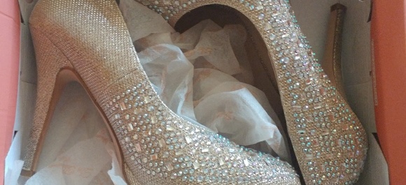 DeBlossom Collection Spring-10 heels - Picture 3 of 3