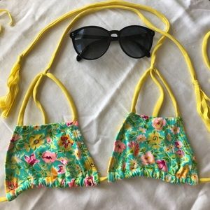 Maui girl triangle floral top