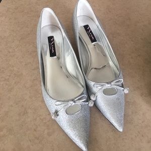 Women's Via Spiga shoes size 8.5