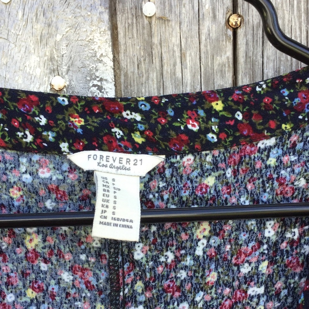 FLORAL ROMPER - Picture 6 of 6