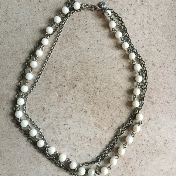 AE Pearl Necklace - Picture 1 of 2