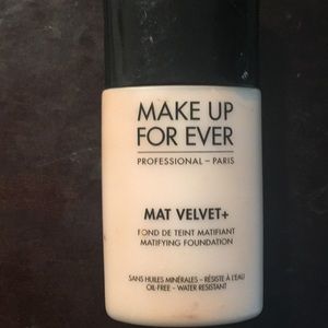 Makeup Forever mat velvet+ foundation