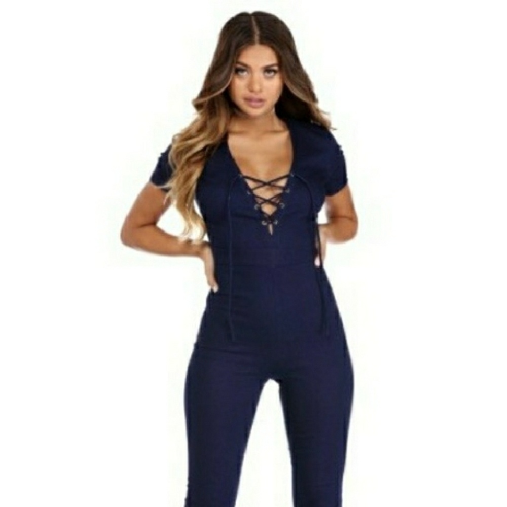 WANT TO BUY size medium.  Windsor denim jumpsuit