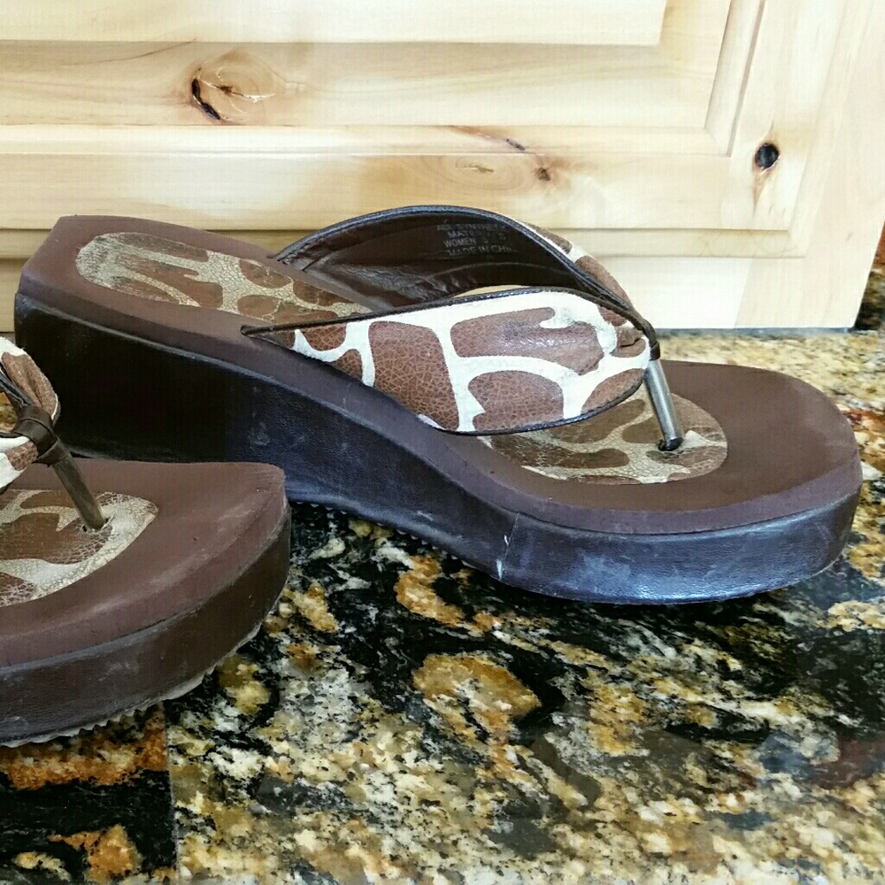 Honey Bee Sandals