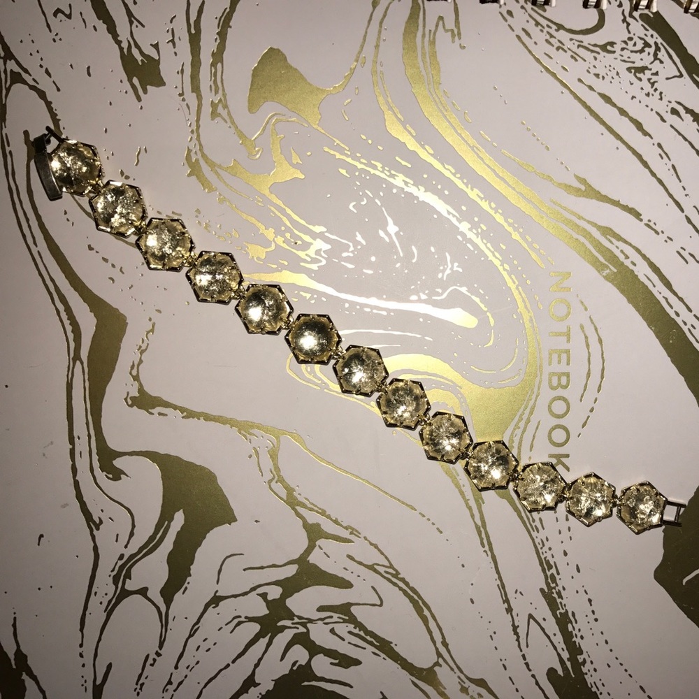 Kendra Scott bracelet! MAKE ME OFFERS!!!