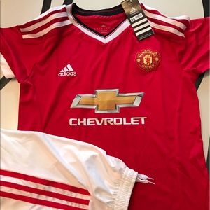 Manchester United kids jersey and shorts