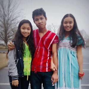 Meet your Posher, Htooklo