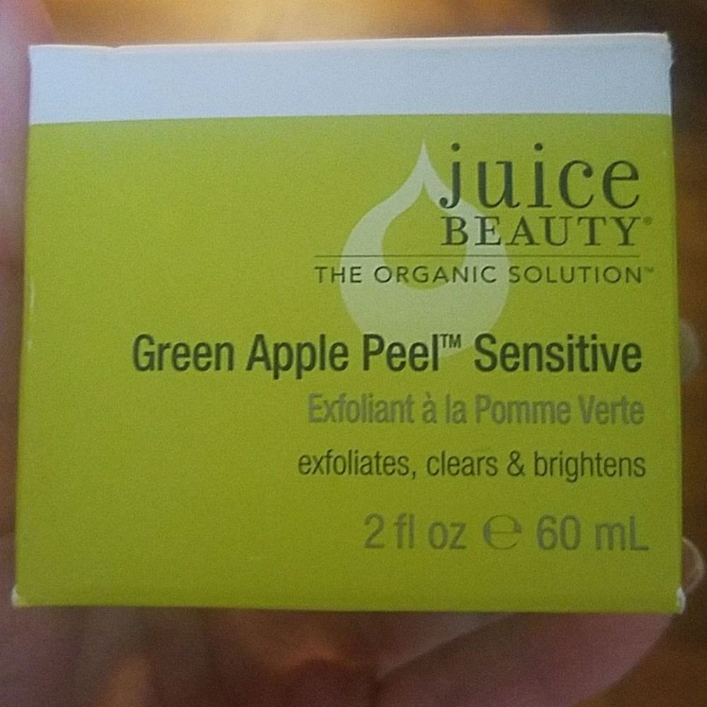 Juice Beauty Green Apple Peel Sensitive exp 11/17