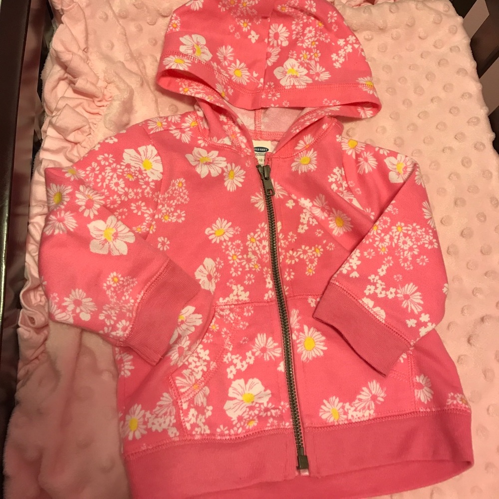 Hoodie with flowers