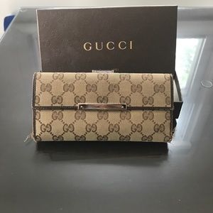 Gucci wallet