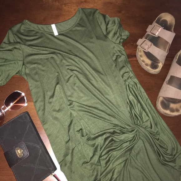 Side Knot Top • Olive Green - Picture 2 of 5