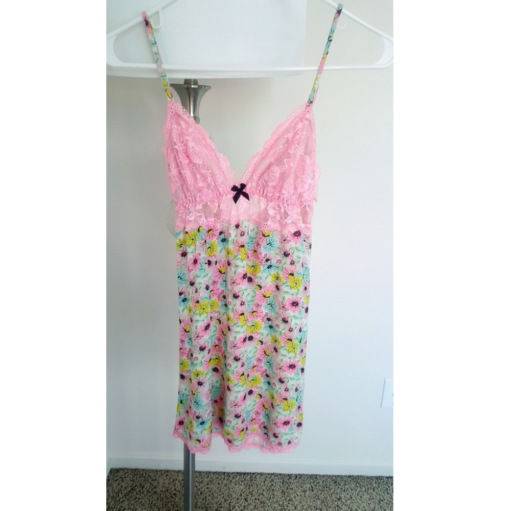 Victoria's Secret Pink Floral Slip Size XS