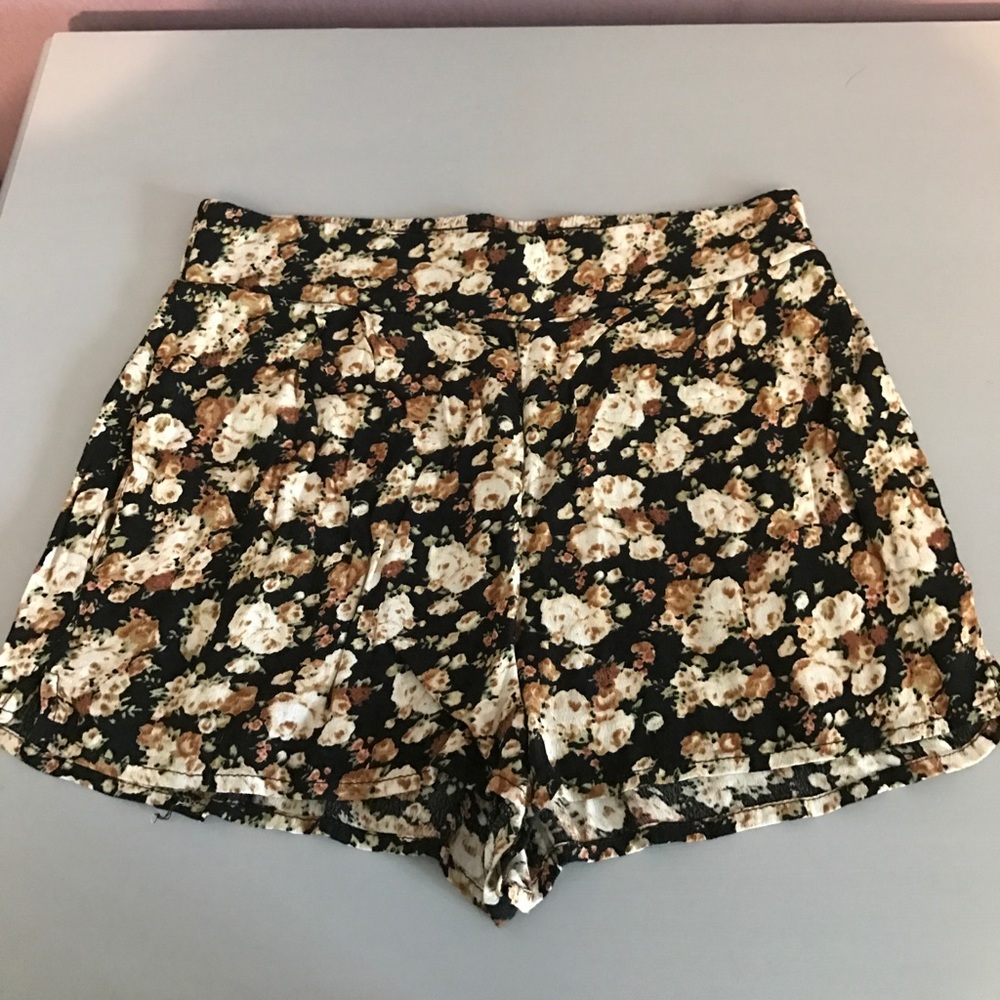 PACSUN flowy floral shorts with pockets