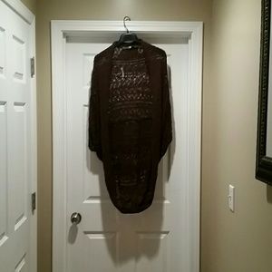 Short sleeve sweater