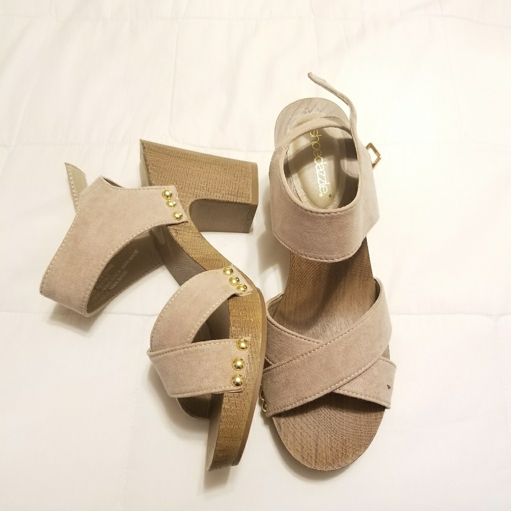 Shoedazzle sandals