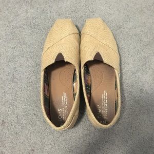 Burlap Toms