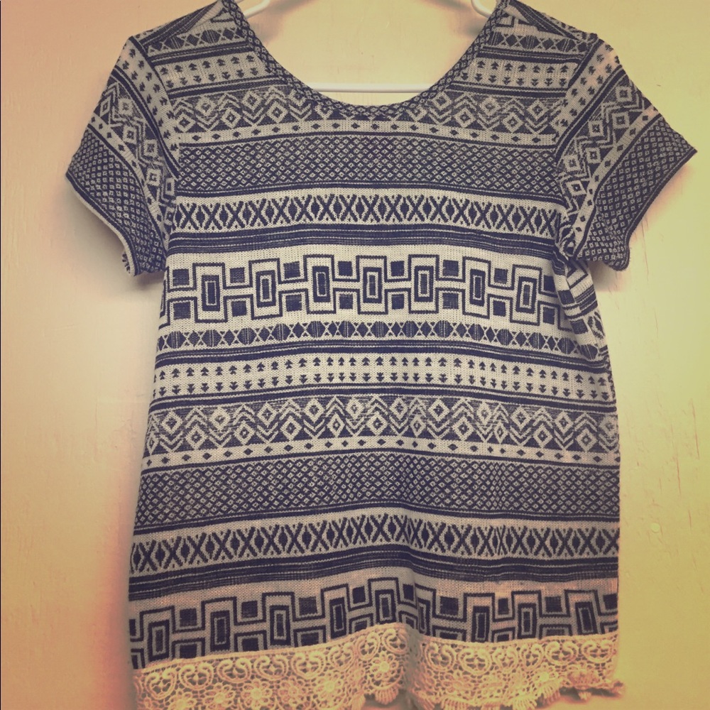 Girls top with lace 14