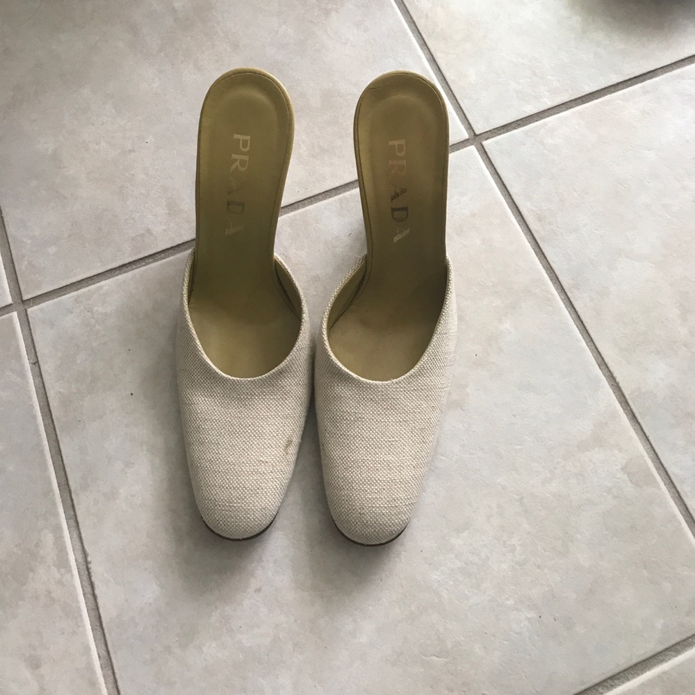 Backless Prada pump