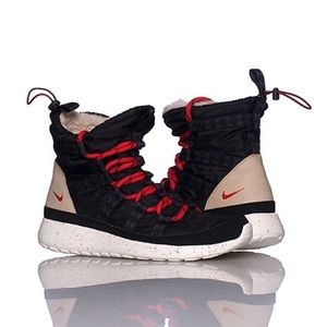 Nike ROSHE RUN SHERPA HI SNEAKER BOOT