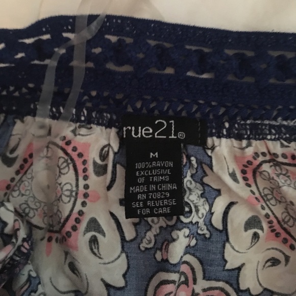 Rue 21 Patterned Romper - Picture 2 of 2
