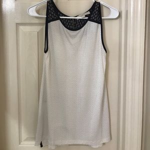 Small LOFT tank keyhole