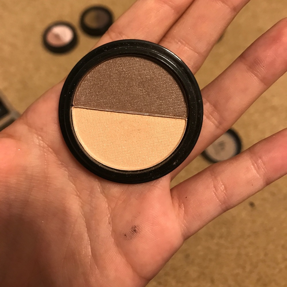 Elf eyeshadows - Picture 3 of 5