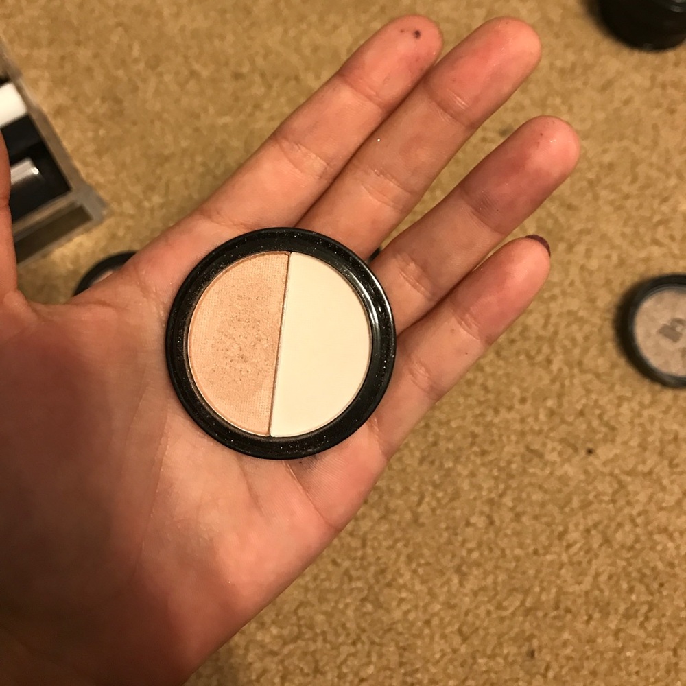 Elf eyeshadows - Picture 4 of 5