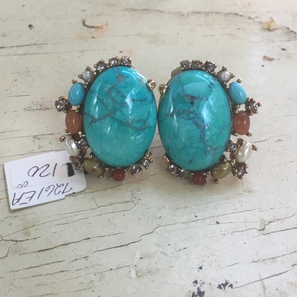 Ciner Turquoise Gold Multi-stone Clip on Earrings