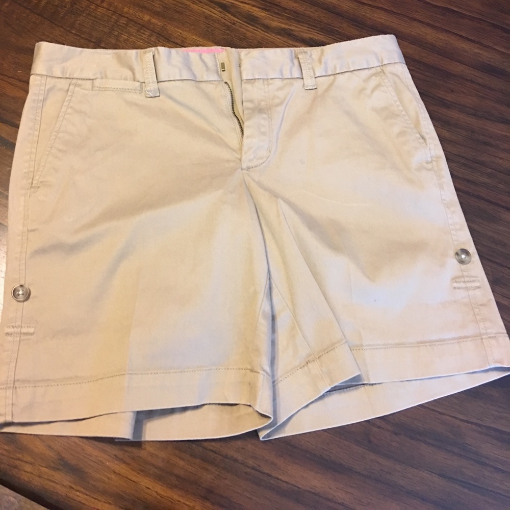 Banana Republic Khaki shorts Size 8P