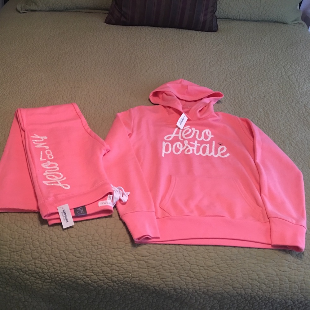 Aeropostale sweat suit