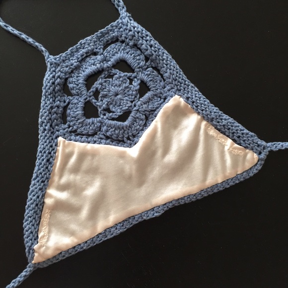 HPx3! Denim Blue High Neck Crochet Crop Top Lined - Picture 8 of 8