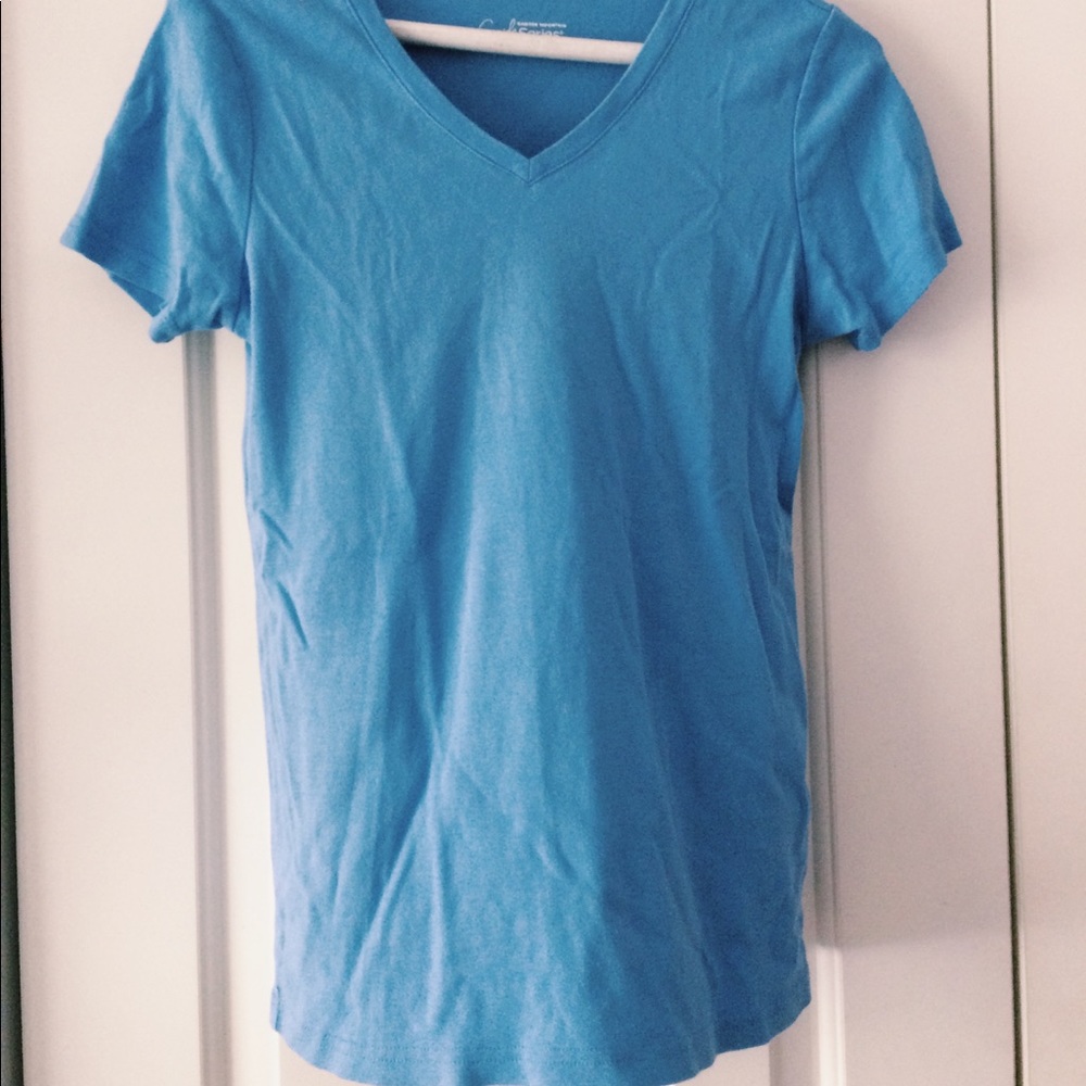 Gander Mountain Light Blue V-Neck Tee