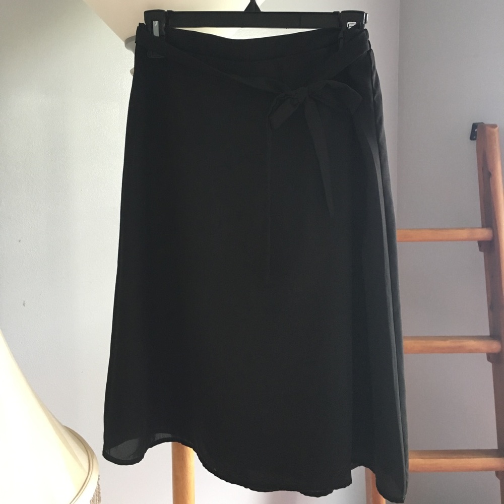 Charlotte Russe a-line black skirt with belt