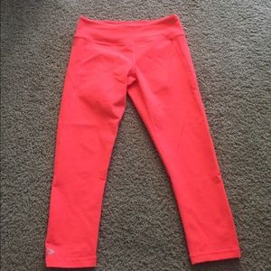 Oakley hot pink cropped yoga pants active