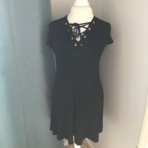 CHARLOTTE RUSSE BLACK DRESS