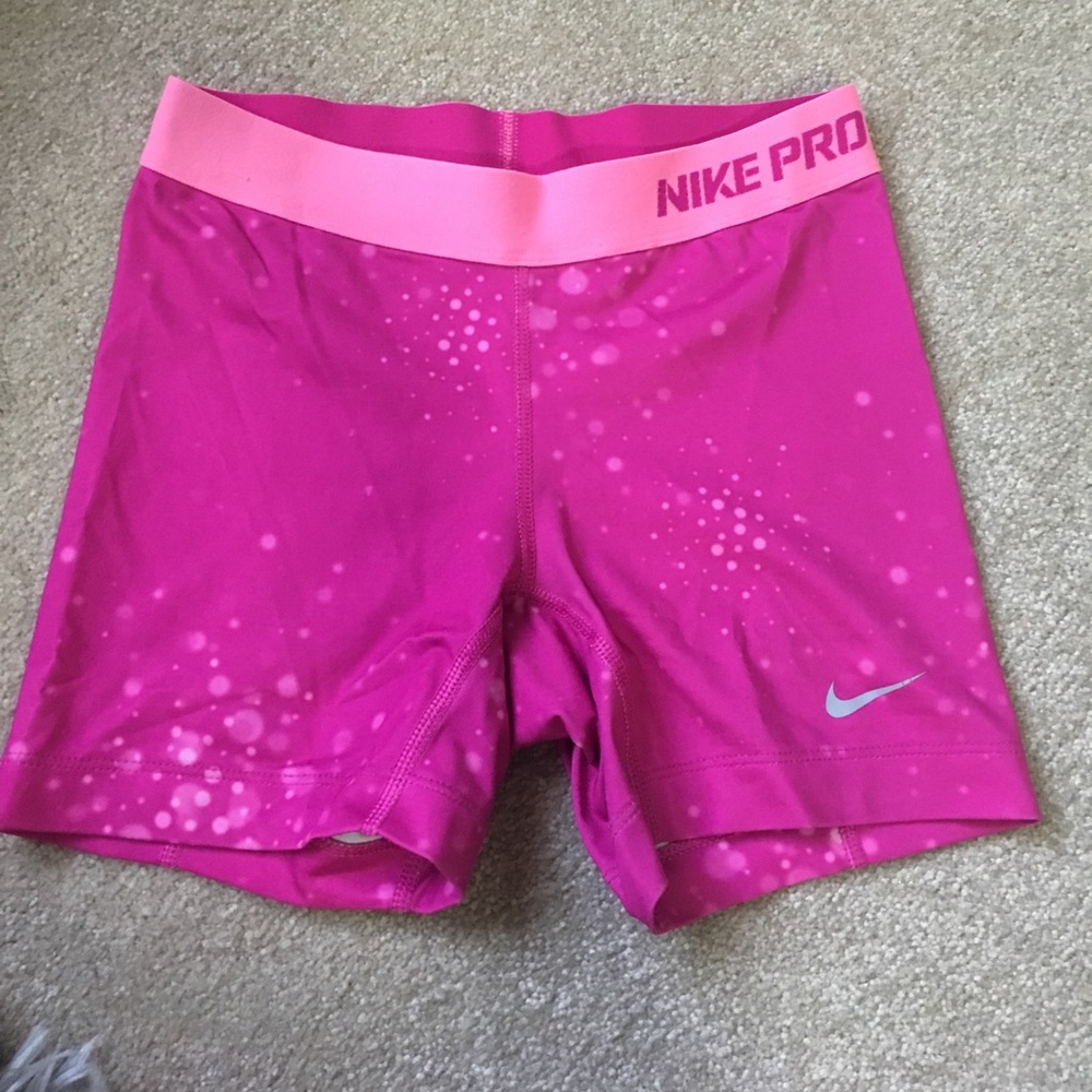 Nike pro