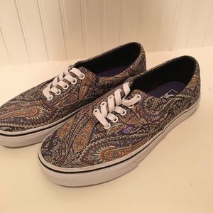 Vans shoes. Never worn. Women's 9. Men's 8.
