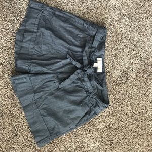 Banana Republic Women's shorts with bow tie!