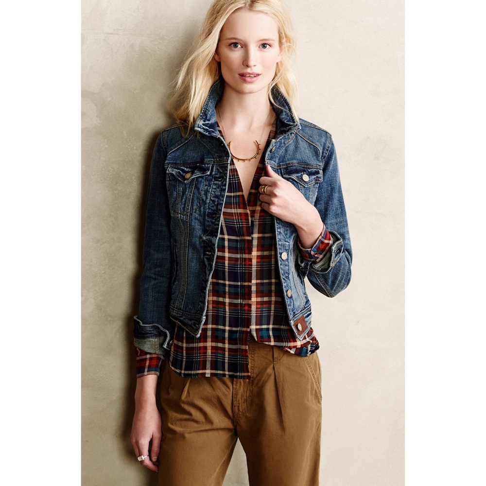 Cropped denim jacket