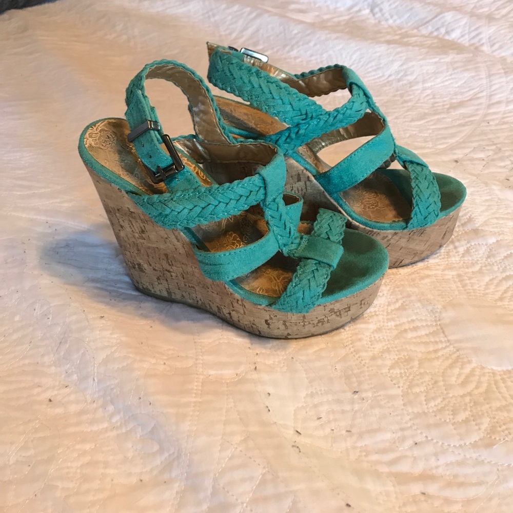 Teal wedges