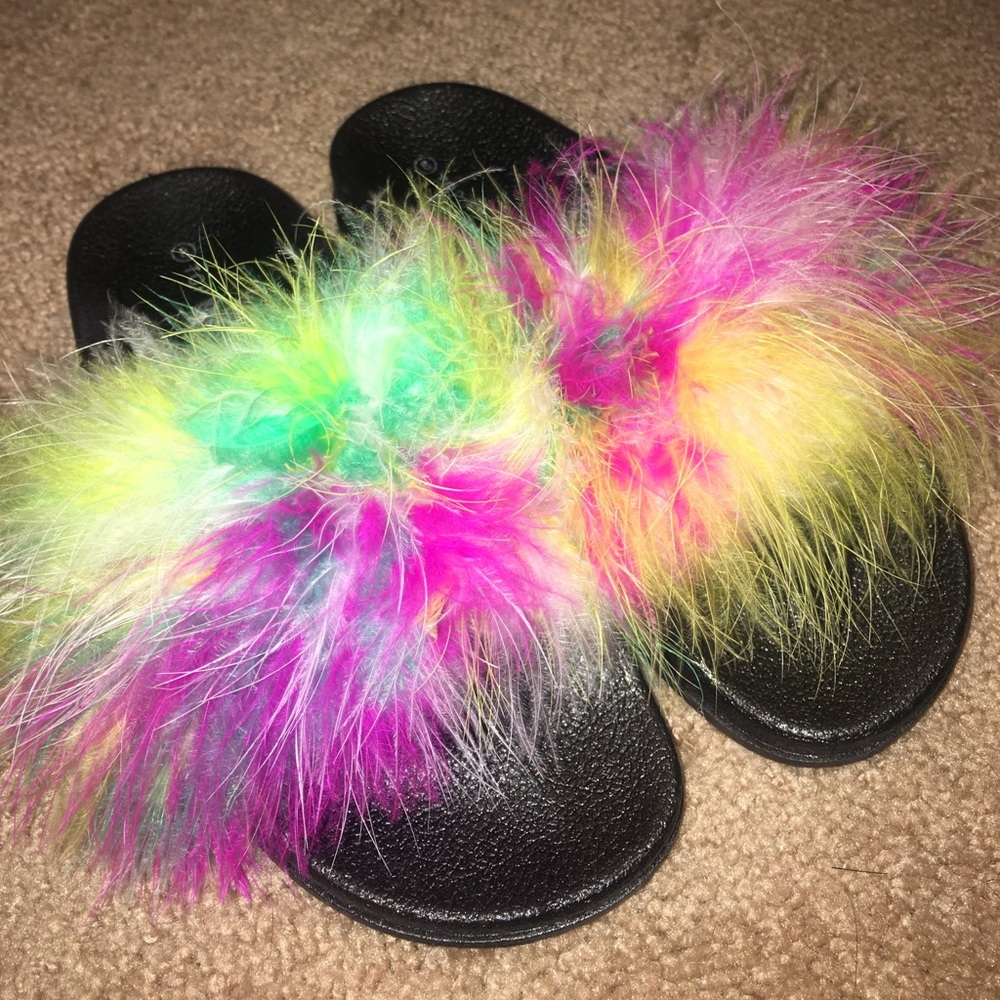 Fur Slides (Brand New) ‼️