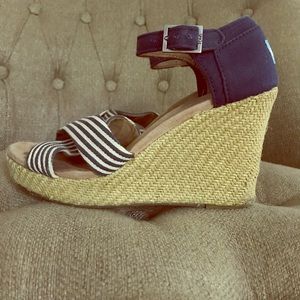 TOMS Navy and White Striped Wedges Sz 7