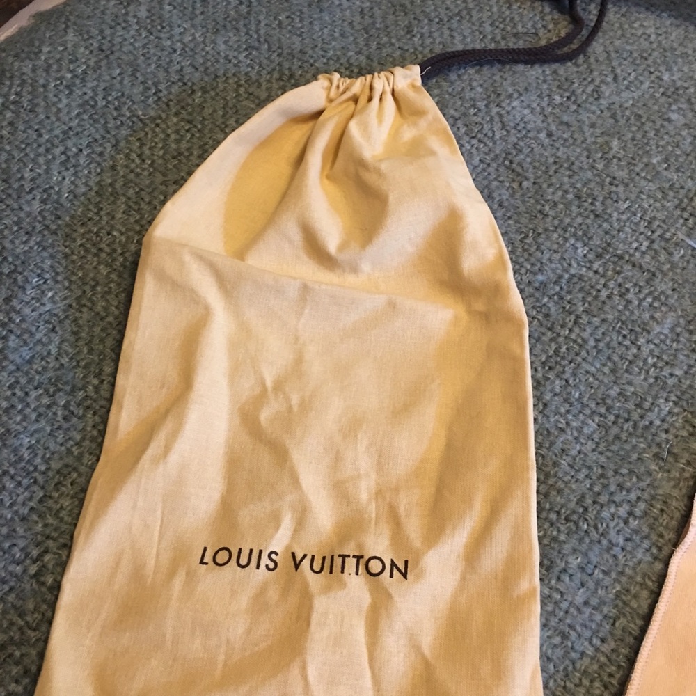Louis Vuitton belt dust cover bag